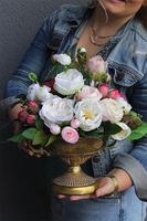 Kwiatowa Pokusa, kompozycja kwiatowa w pucharze