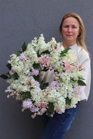 Białe Bzy, wiosenny wianek z bzami