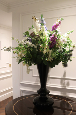 Imperium, ogromny bukiet w wysokim wazonie, wym.90x80cm
