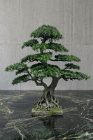 Bonsai, sztuczna roślina na podstawie