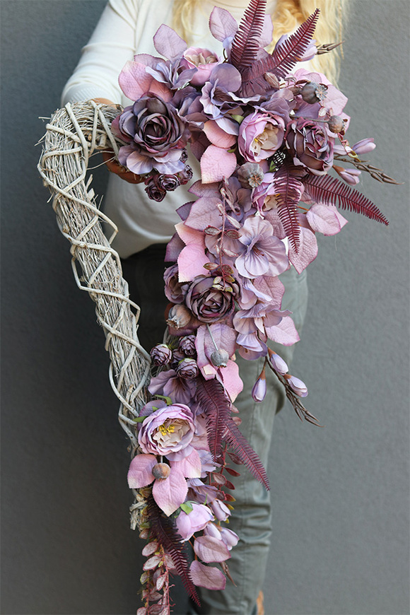 Serce Mortario Violet, wieniec nagrobny w kształcie serca