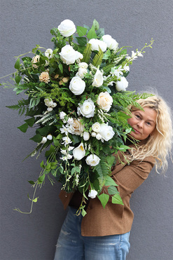 Doris New, biała wiązanka nagrobna, dł.90cm