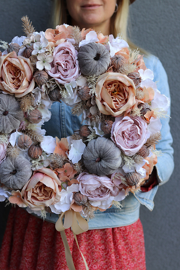 Grey Pumpkins, dekoracyjny jesienny wianek, wym.42cm 