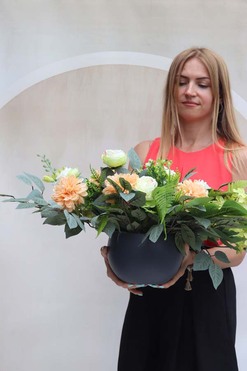 Cappuccina 2, kompozycja nagrobna w naczyniu, dł.70cm