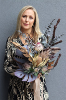 Neruta Mortario, duży nowoczesny bukiet nagrobny