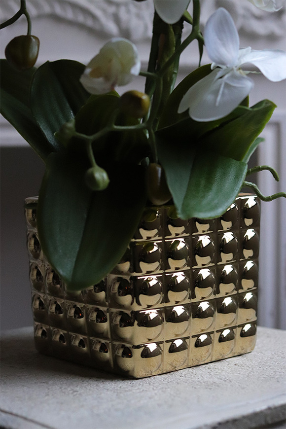 Gold Reveria, sztuczny storczyk w złotej donicy