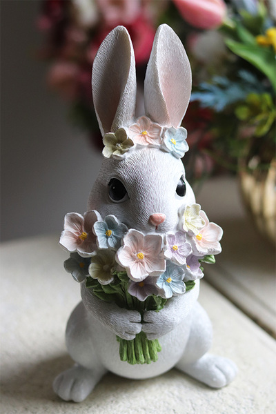 Sweetie Bunny, wielkanocna figurka zajączek z bukietem