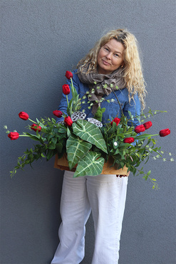 Tulipa Red, dekoracja nagrobna z tulipanami, wym.55x84cm