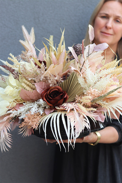 Tuja, drzewko sztuczna roślina w doniczce