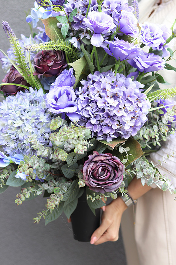 Fioletowa Moc, bukiet nagrobny we wkładzie do wazonu