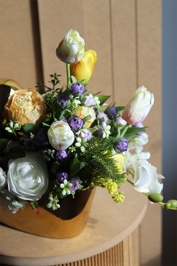 Easter Goldis, stroik wielkanocny z jajkiem