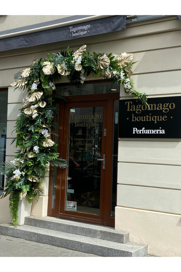 girlanda na okno wystawowe, Mokotovska Jungle Glamour