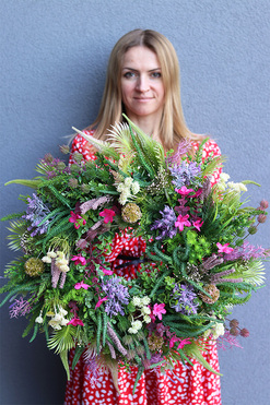 Merite Big, kwiatowy wianek na drzwi, śr.55cm