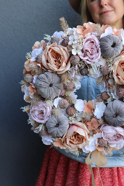 Grey Pumpkins, dekoracyjny jesienny wianek, wym.42cm 