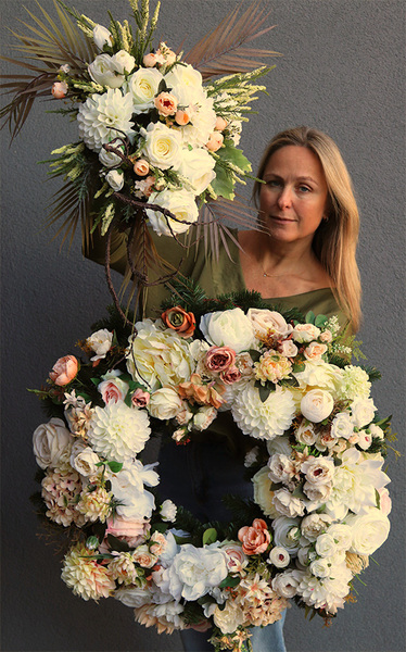 Deliana, komplet dekoracji nagrobnych, wieniec + bukiet