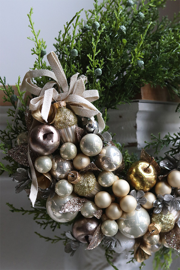 Złota Gwiazdka, świąteczny asymetryczny wianek