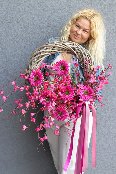 Różowa Magia, asymetryczny wianek dekoracyjny