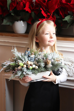 Rodzina w Betlejem, bożonarodzeniowy stroik, wym.28x49cm 