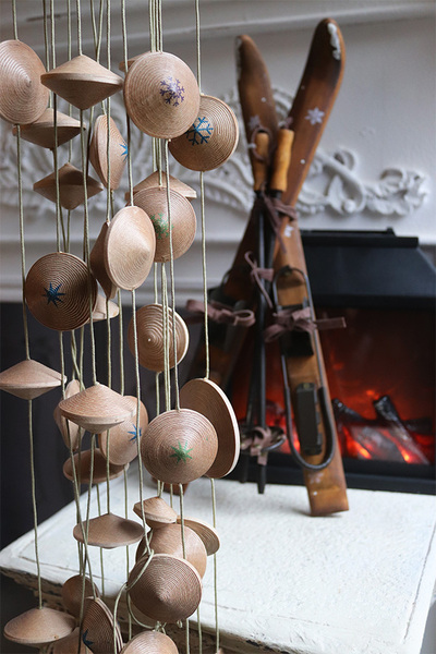 Modern Wood, drewniana zawieszka łańcuch, ze wzorem