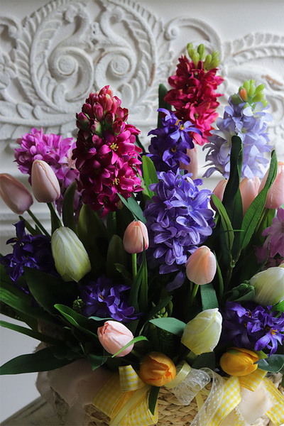 Hiacyntha Refilia 2, kosz pełen kwiatów