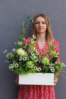 Green World Protea, kompozycja kwiatowa