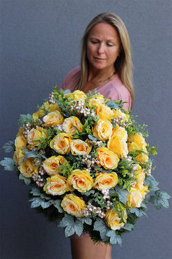 Żółte Róże, bogata wiązanka nagrobna, dł.83cm