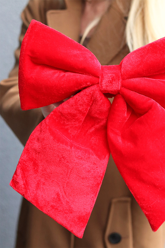 Aksamit Red, welurowa kokarda - pluszowa zawieszka