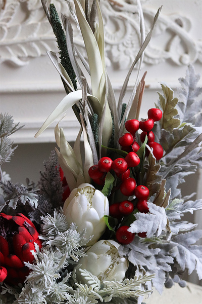 Berenika Red Glamour, kompozycja kwiatowa w naczyniu	