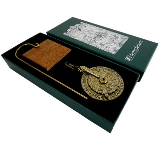 Nokturnal, miniaturowy zegar gwiazdowy na zawiesiu