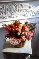 Pumpkin Latte, jesienna kompozycja w dyni ceramicznej