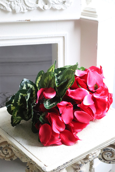 Cyklamen Pink, bukiet sztucznych kwiatów na piku