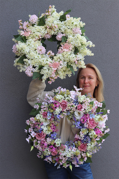 Białe Bzy, wiosenny wianek z bzami