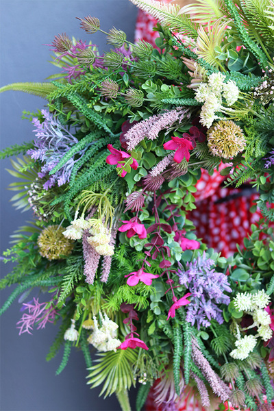 Dzika Łąka, kwiatowy wianek na drzwi