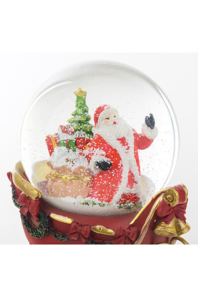 Czerwone Sanie, szklana kula śnieżna