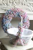 Kaszka Pastella Blue, dekorowany koszyczek wielkanocny z serwetką