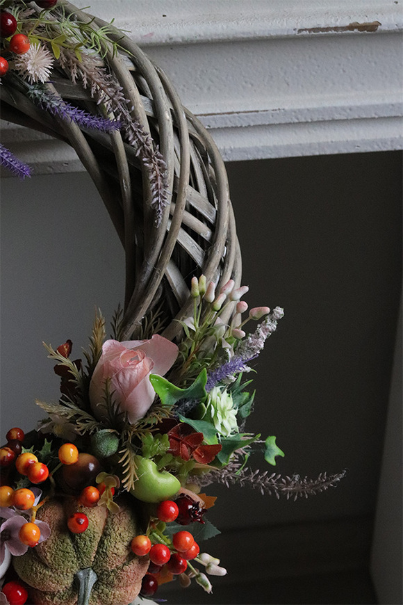 Melisa 2, asymetryczny jesienny wianek z dyniami