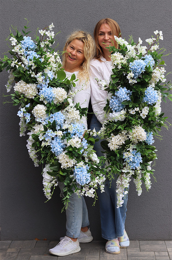 Belledia Trenata 2, elegancka kompozycja kwiatowa