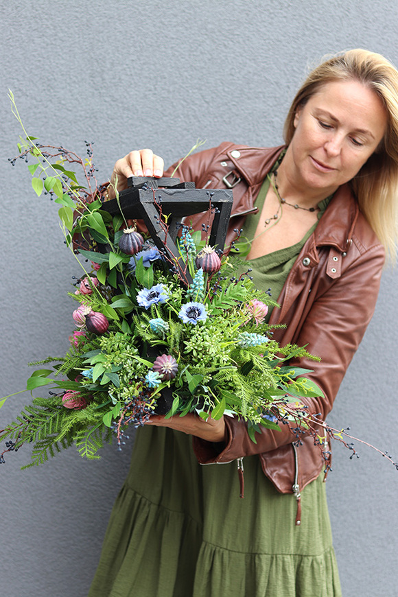  Moderro, kompozycja nagrobna w lampionie, wys.40cm