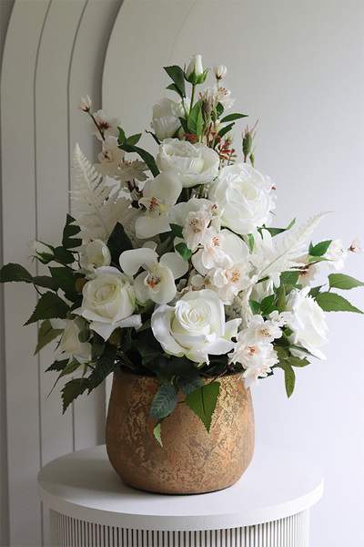 Złota Rezydencja Lorient 2, kompozycja kwiatowa w złotej misie