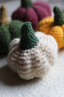 Handmade Pumpkin, dekoracyjna dynia, biała, śr.10cm