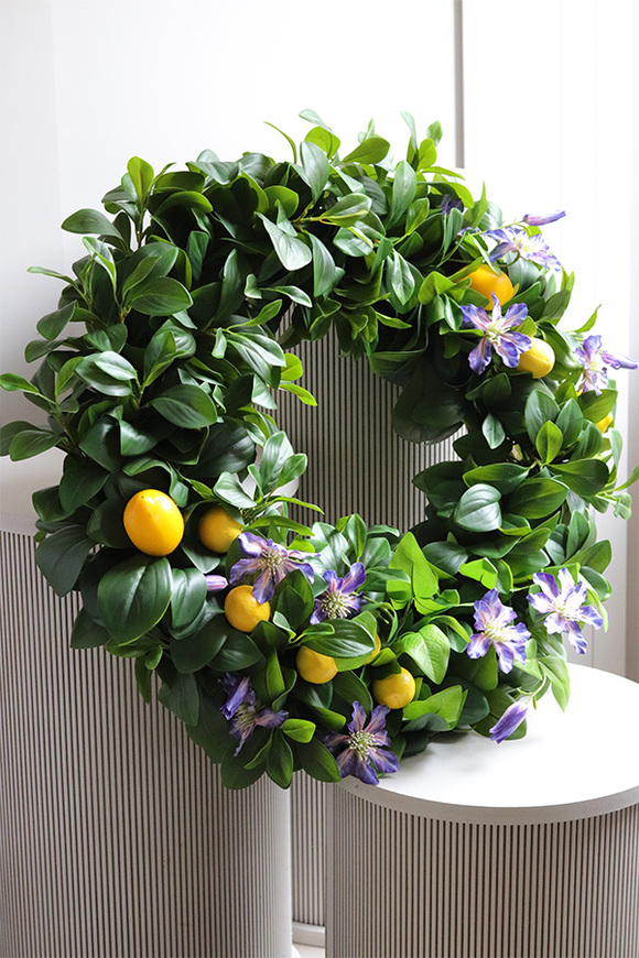 Mamma Mia!, zielony wianek na drzwi z owocami