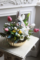 Sielanka Sweetie Bunny, stroik wielkanocny w złotym naczyniu