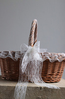 Frills, dekorowany koszyczek wielkanocny