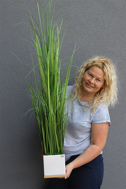 Terrana Wood Base, wysoka sztuczna trawa w donicy, wys.110cm