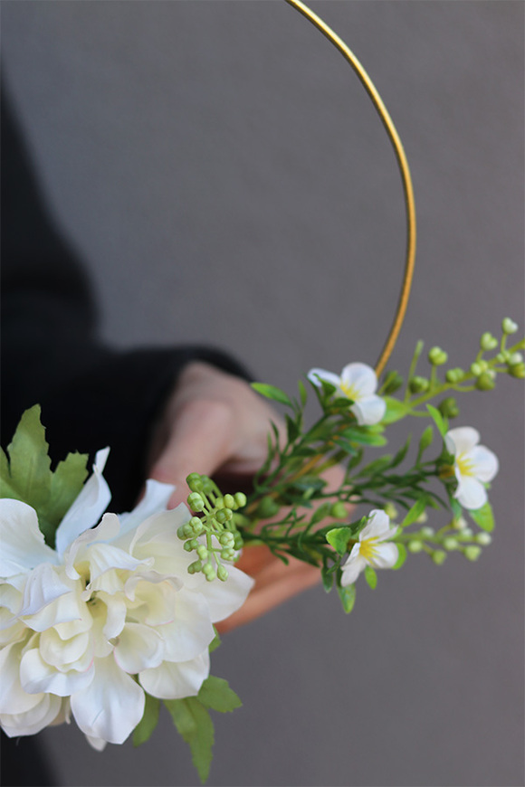 Kwiatowy Urok, wianek dekoracyjny na obręczy