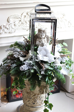 Angelo Winter Frozen 2, kompozycja nagrobna z lampionem, wys.60cm  