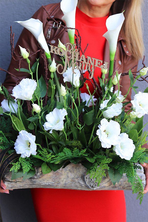 Kallito, dekoracja nagrobna z dedykacją