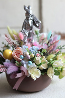 kompozycja / stroik wielkanocny, Zajączek z Parasolem, wym.24x27cm