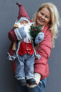 duża figurka miękki stojący Mikołaj Skandi z nartami, wys.61cm