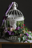 Santo Angelo, dekoracja nagrobna w klatce